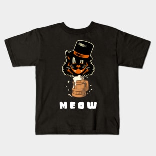 cat beer, cat drinking beer, beer cat, drinking cat, beer, cat, beer drinking gift, drinking animal Kids T-Shirt